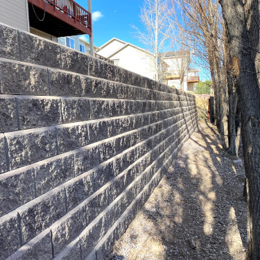 retaining wall 